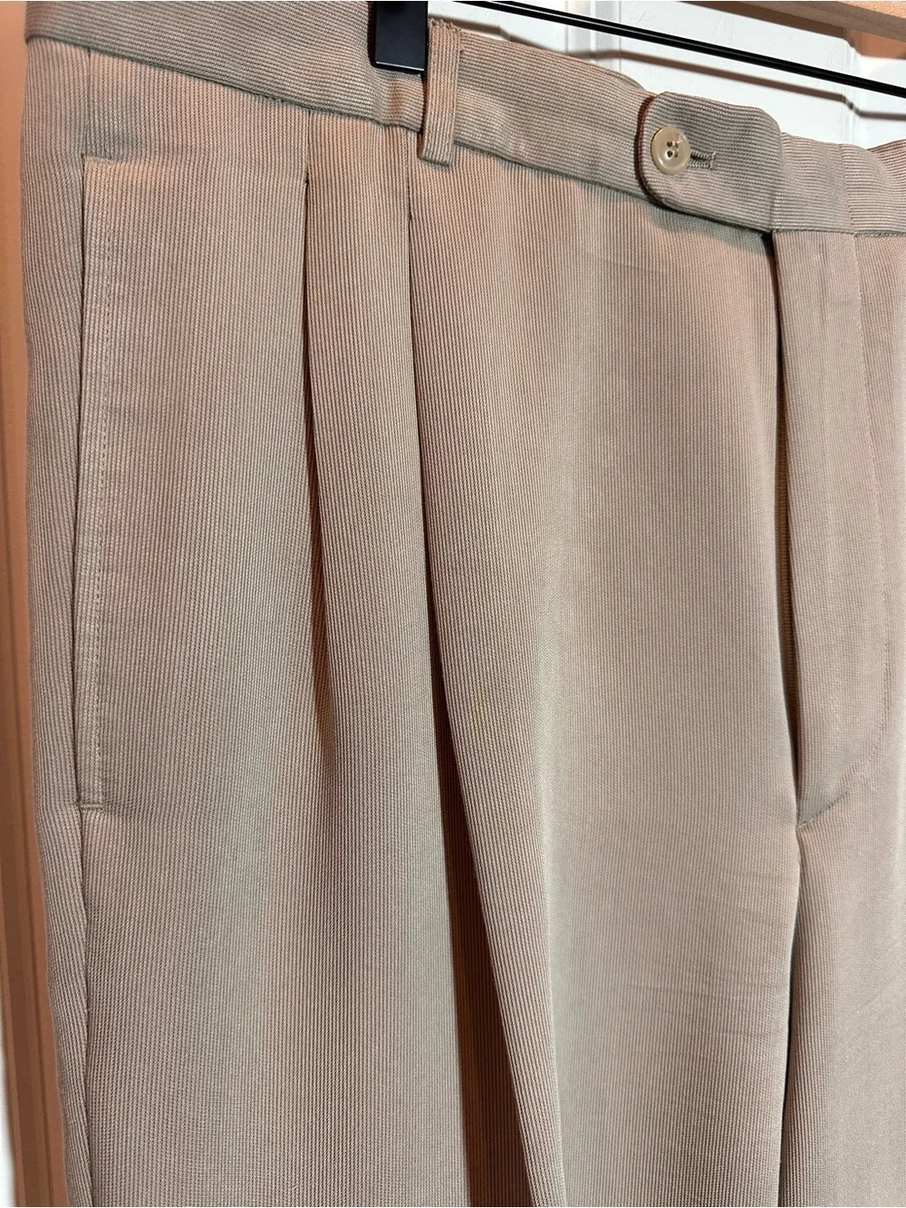 Bugatchi Uomo Slacks Dress Pants Pleated Front Cuffed Bottom 38x36 Solid Tan EUC